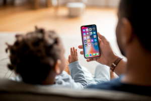 Comment Installer Family Link sur iPhone : Guide iOS pour le Contrôle Parental